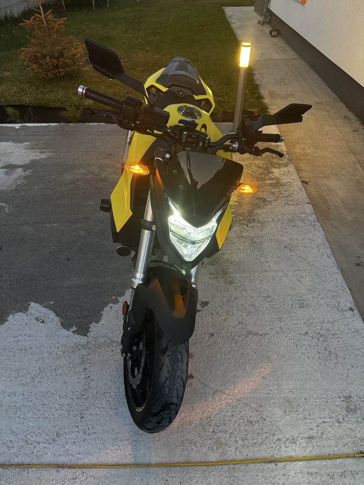 Honda CB750 Hornet 2023 – 4.500 km – Accesorii OEM, QS + Tobă sport