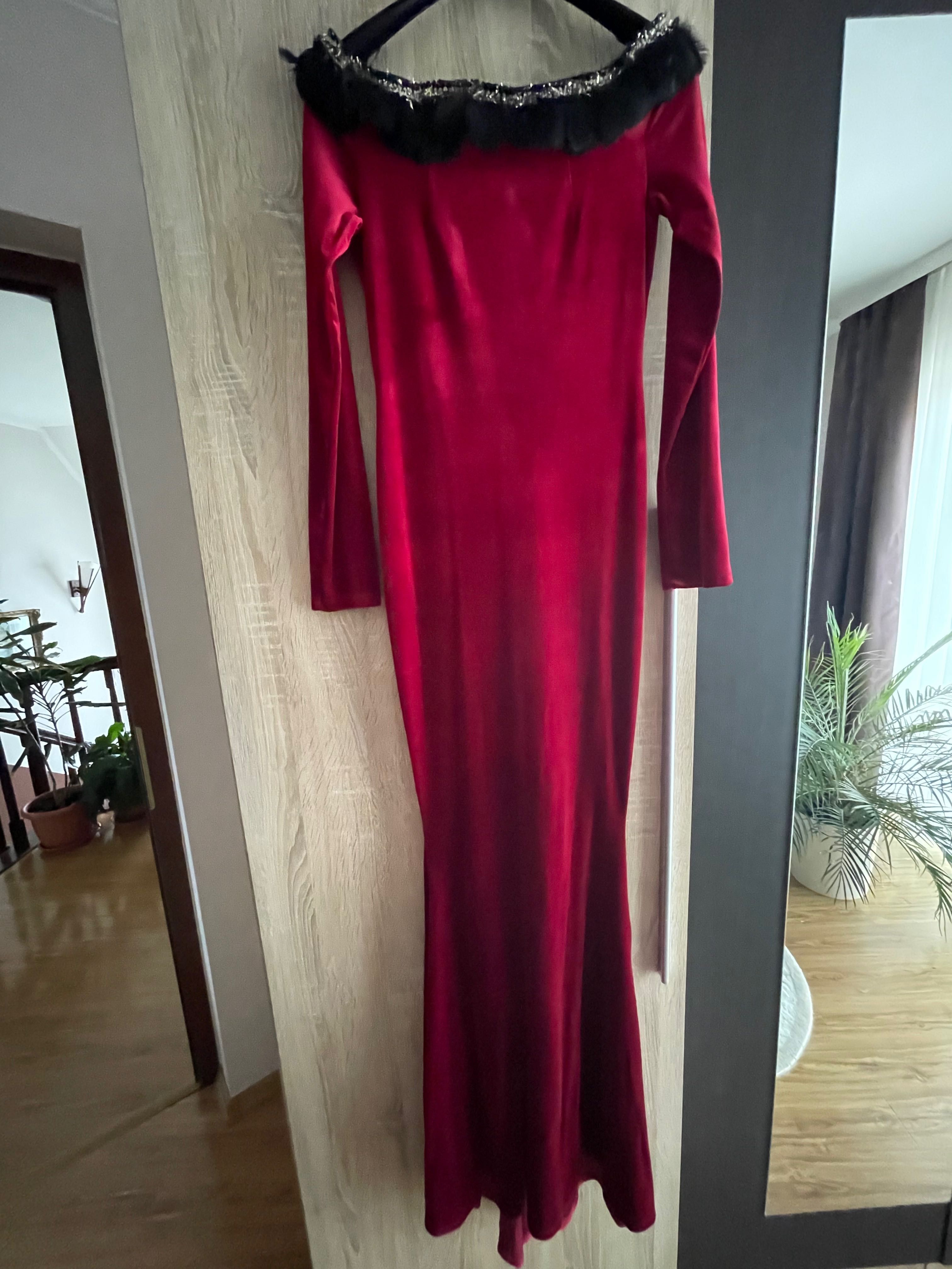 Rochie catifea bordo