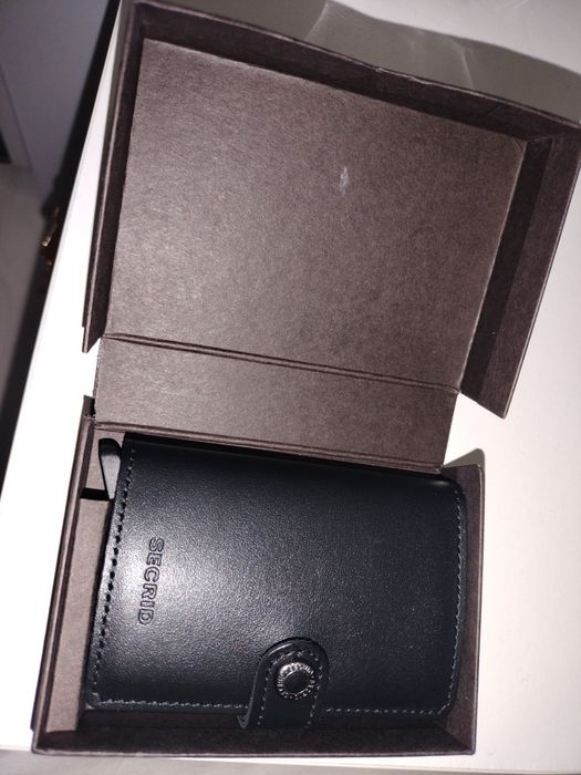 Portofel carduri SECRID