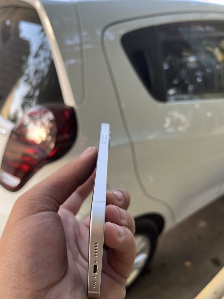 Iphone 12 srochna sotiladi