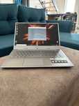 Laptop Gaming• i7-10th gen• 16gb ram DDR4• Nvidia• taste luminate