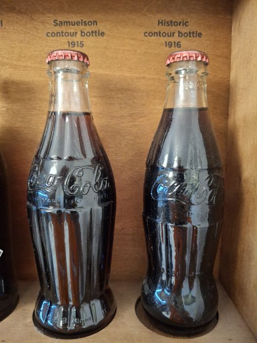 Продавам ​Оригинална Колекция Coca-Cola