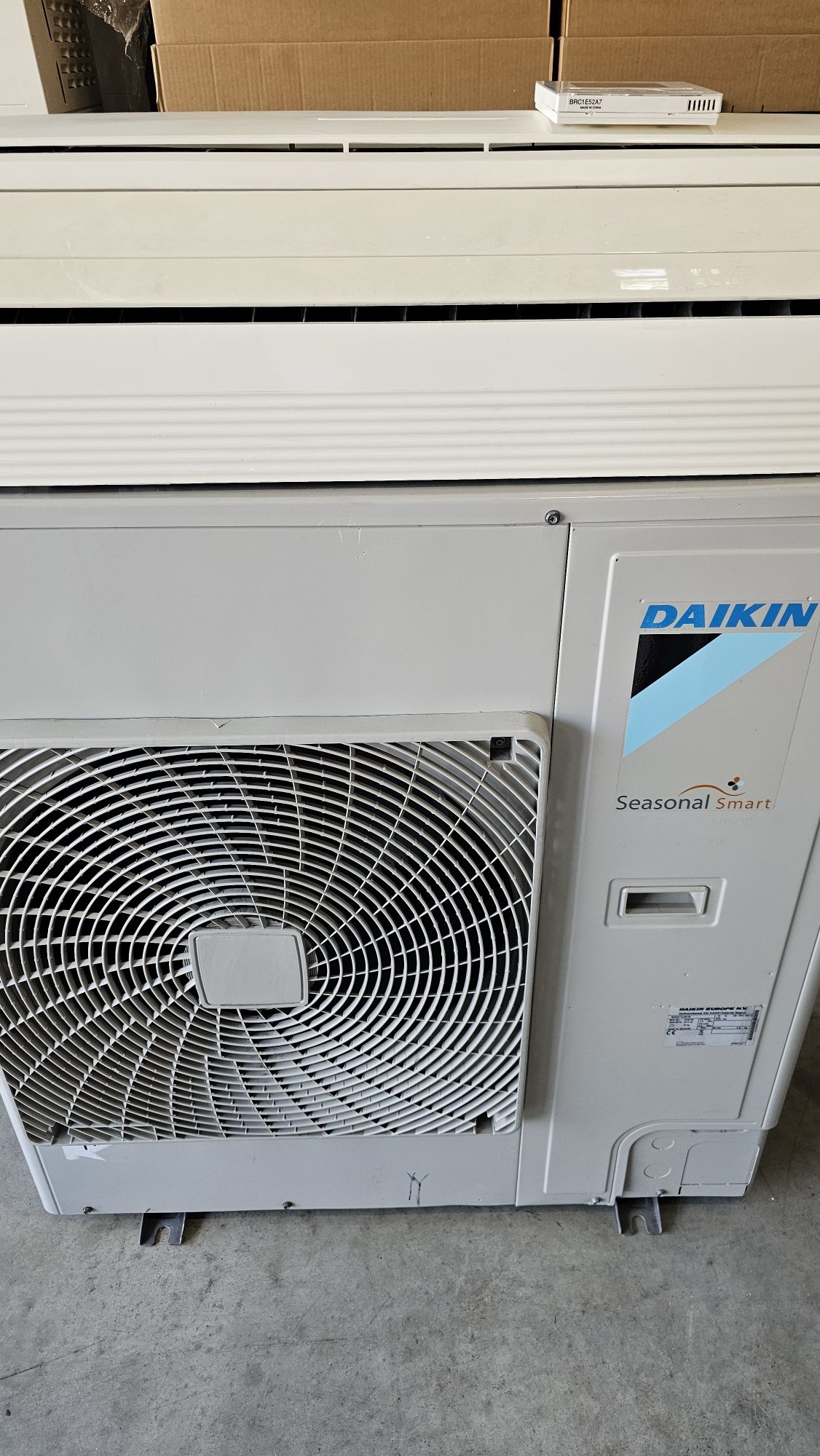 Daikin RZQG71 FAQ71 24ка перфектно работещ инверторен климатик