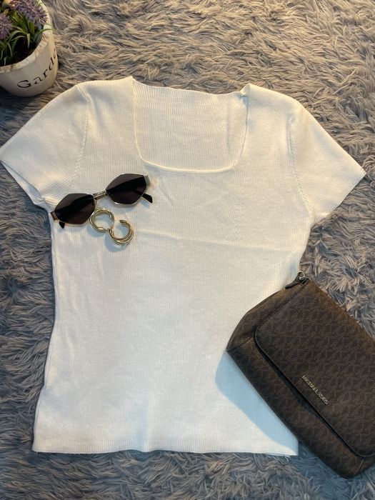 Женские стильные кофточки . Бренд ! Дешево ! Срочно !