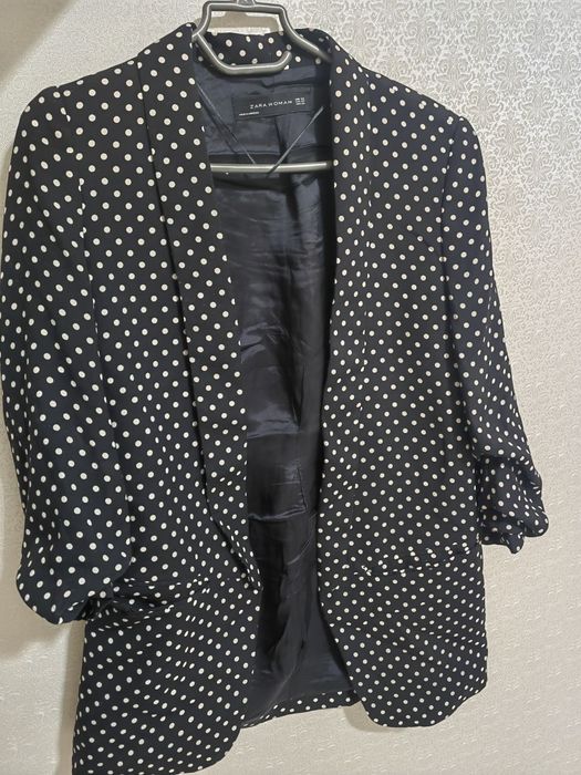 продается жакет гороховый