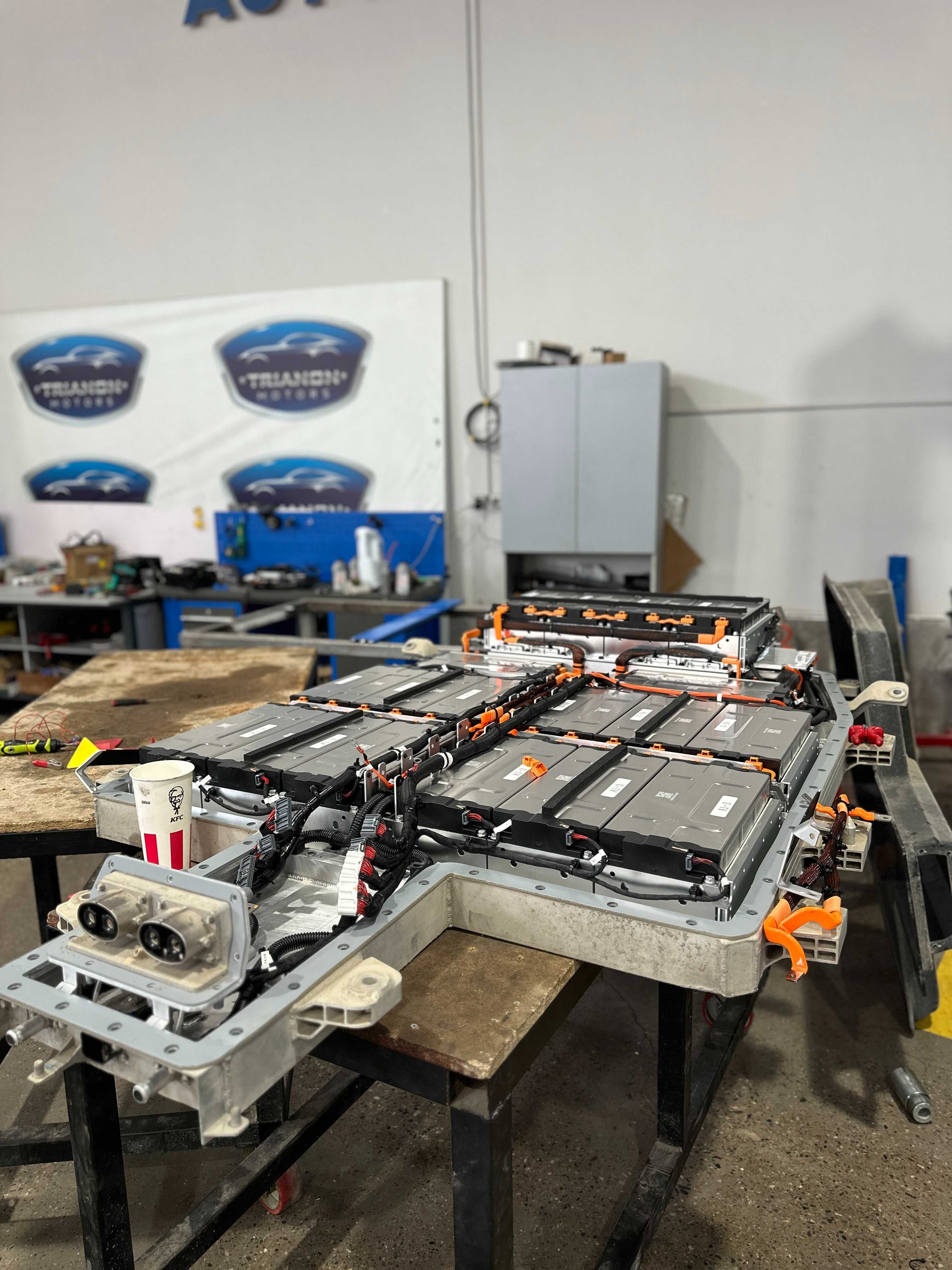 Elektromobil batareyasi remont qilish