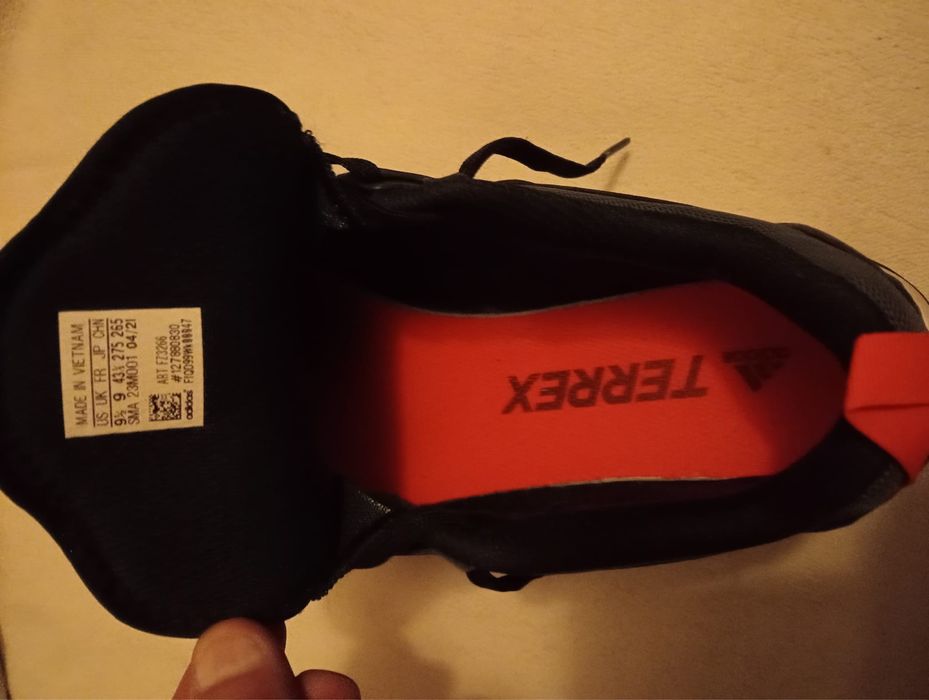 Adidasi adidas terrex