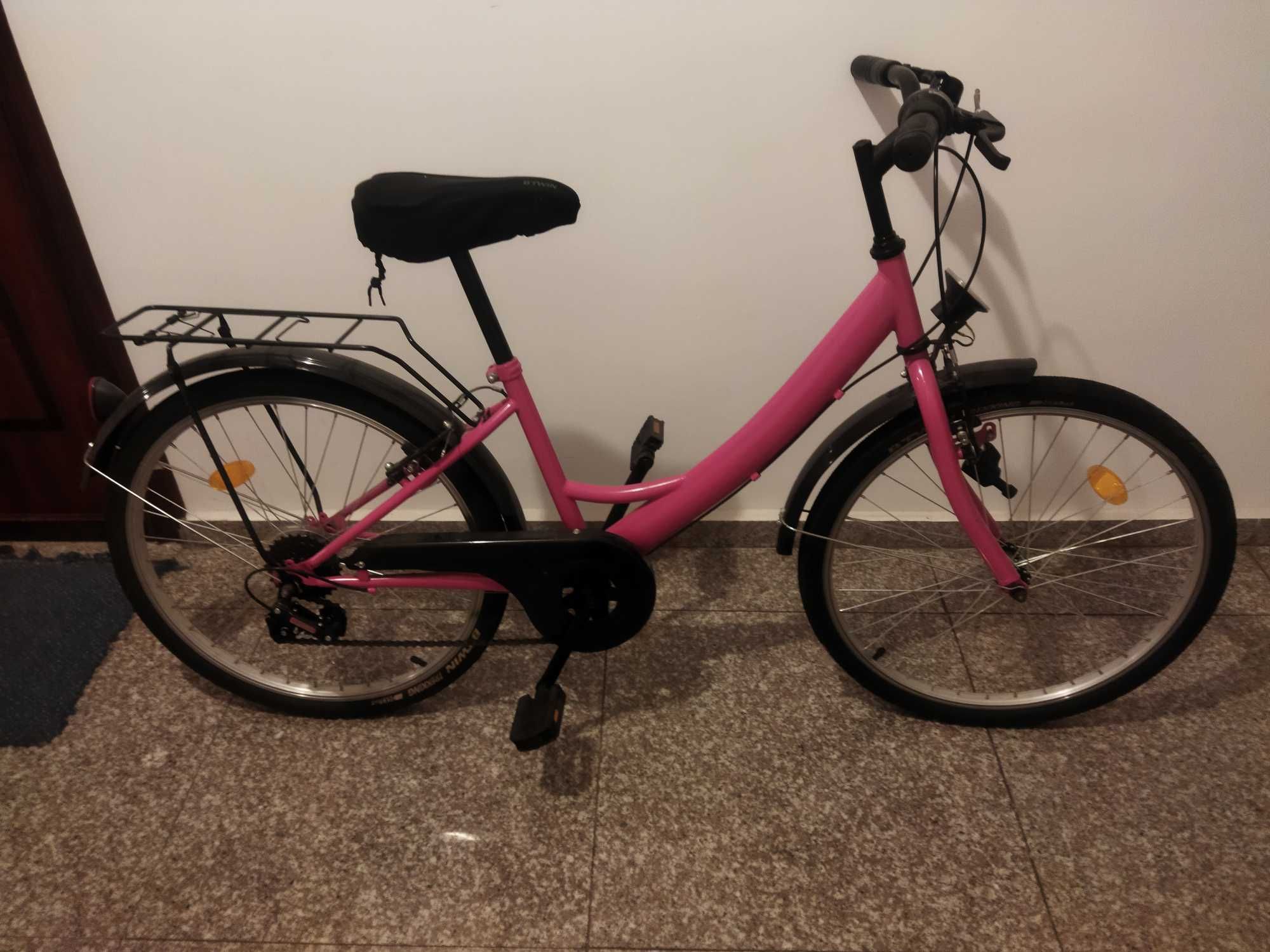 Vând bicicleta de damă