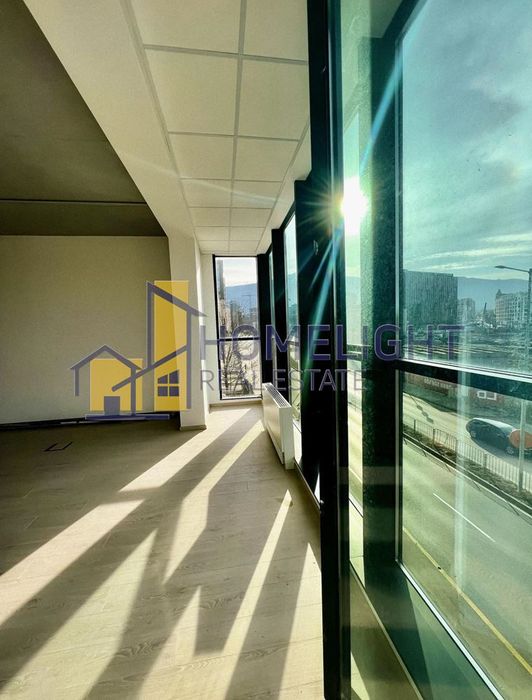 Продава се Офис в София, Хладилника - 265 кв.м за 2265 €/кв.м - Снимка #1