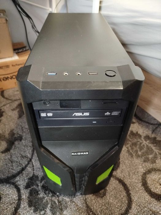 Настолен компютър