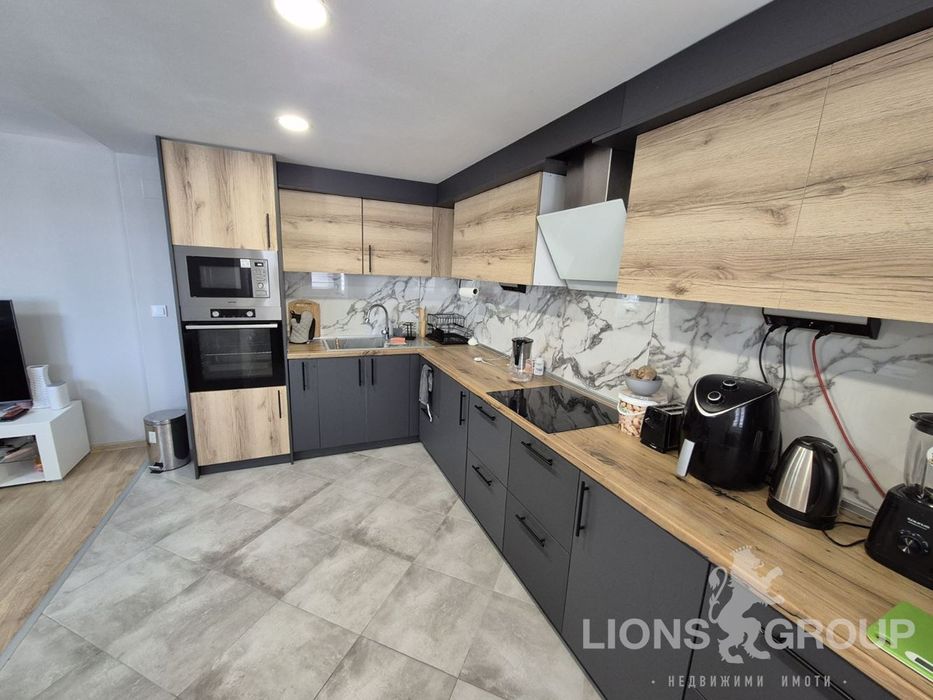 Продава се Тристаен апартамент в Варна, Галата - 92 кв.м за 2066 €/кв.м - Снимка #7