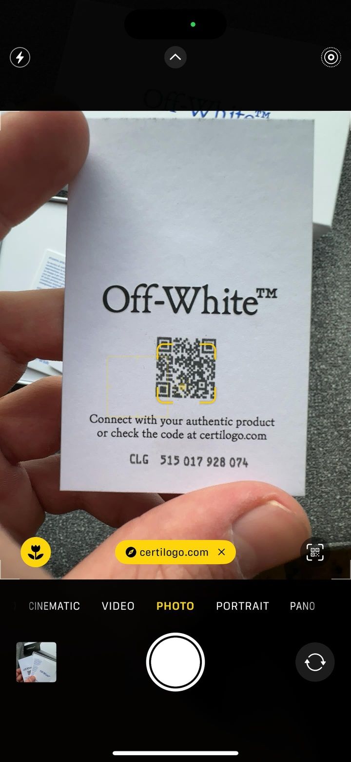 Off White Cardholder