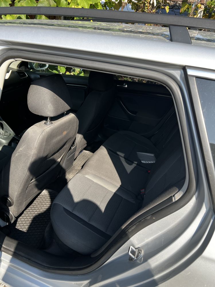 Vand golf 6 cu cutia defecta (automat)