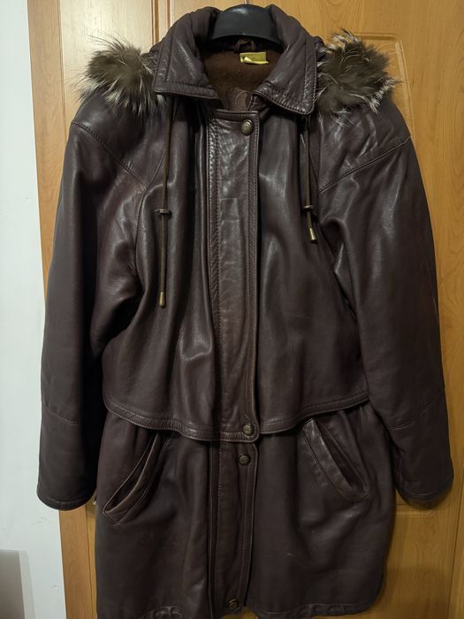 Кожено яке с качулка от естествен косъм