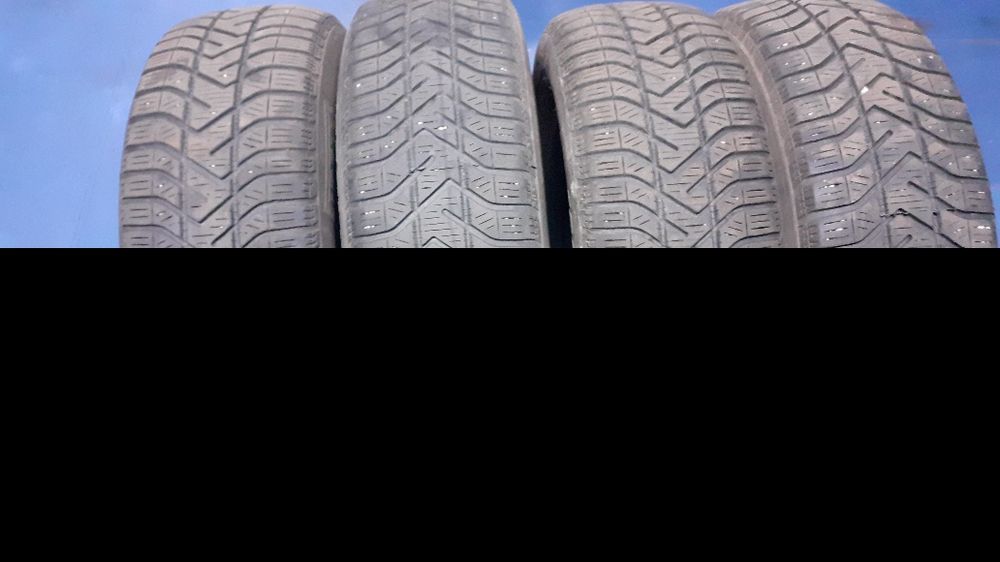 De vânzare cauciucuri