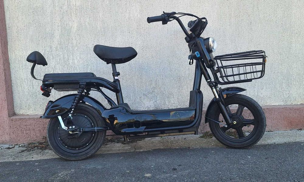 Scuter electric Nou LCD boxe li-ion viteza 50 km trotineta electrica