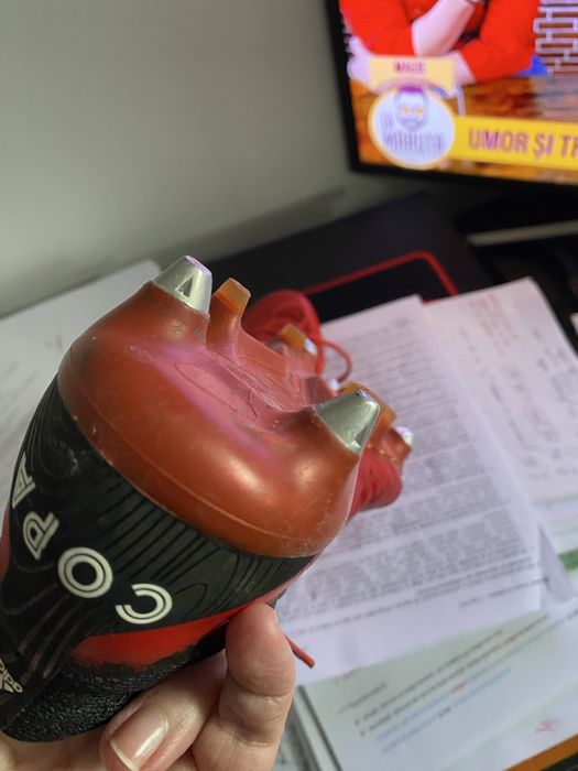 Crampoane iarba Adidas