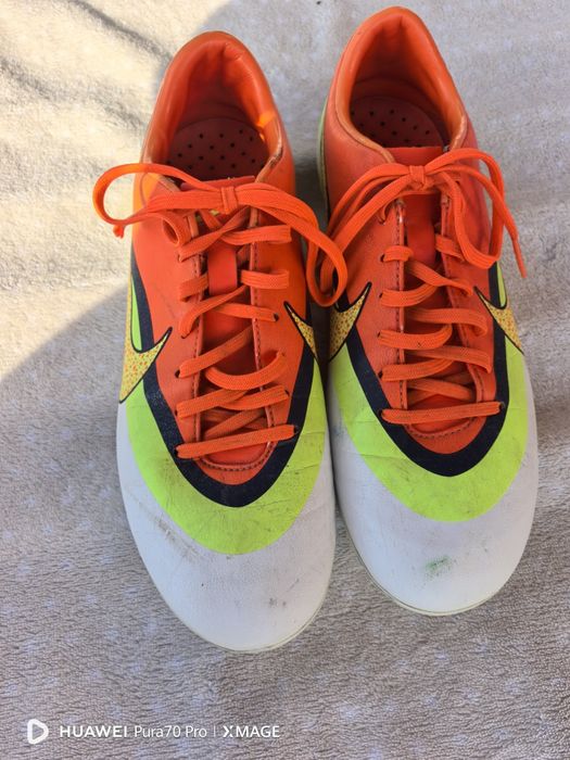 Детски професионални бутонки nike CR7  висок клас номер 38.5 стел24см