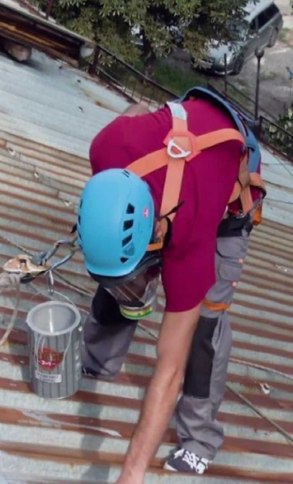 Meserias vopsitor acoperisuri, garduri, hale si orice fel de vopsire
