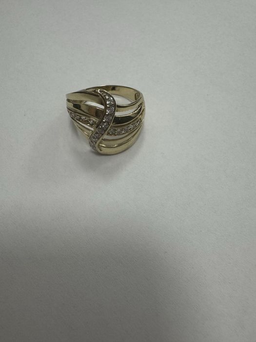 Златен пръстен дамски