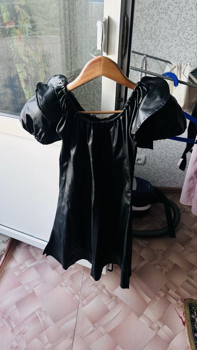 кожанное платье шикарное