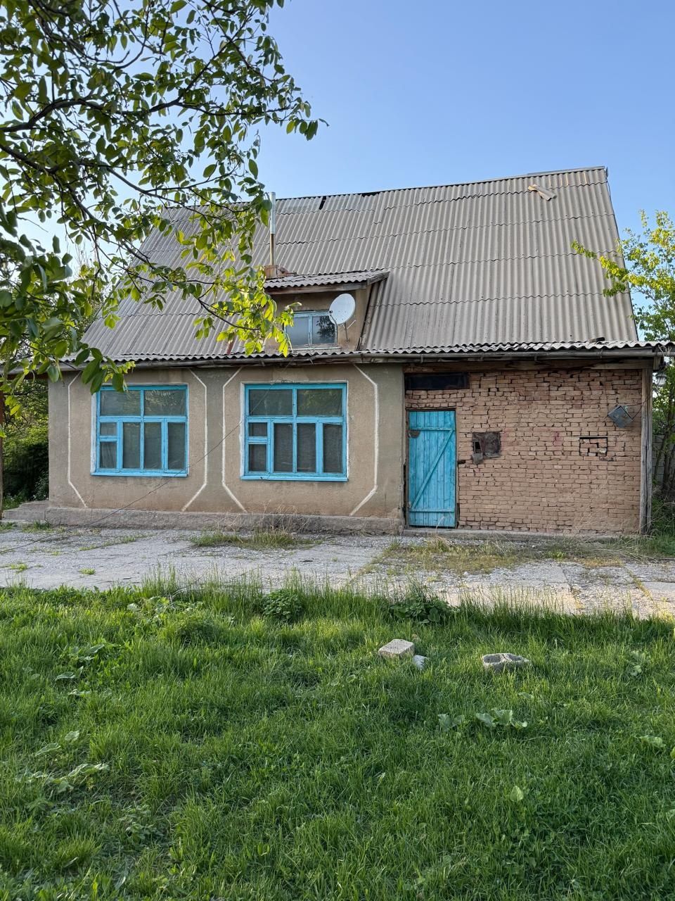 Продаётся дом двух уровней