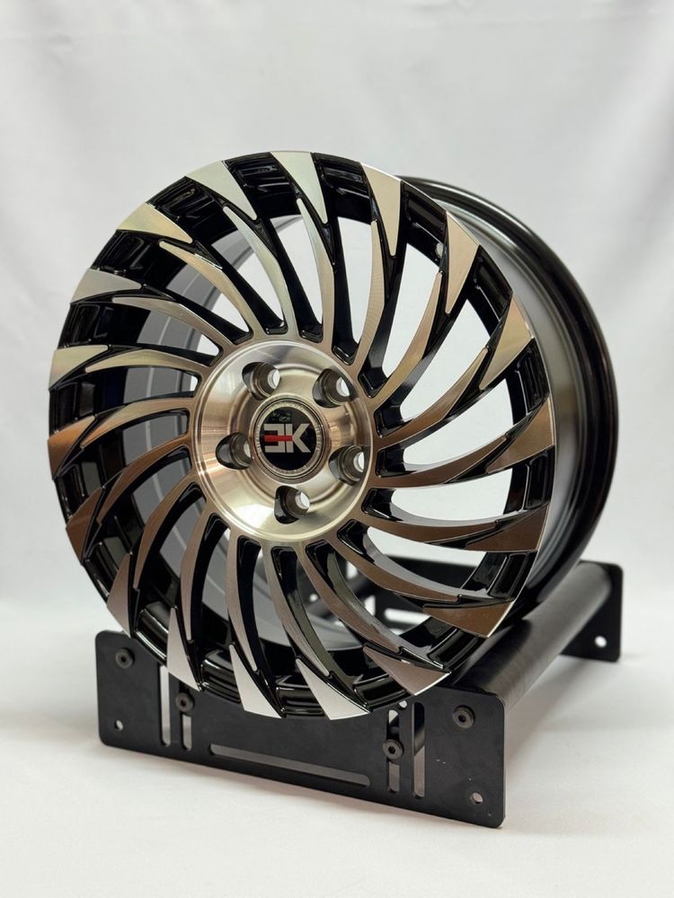 Продается комплекты диск R15 5x100