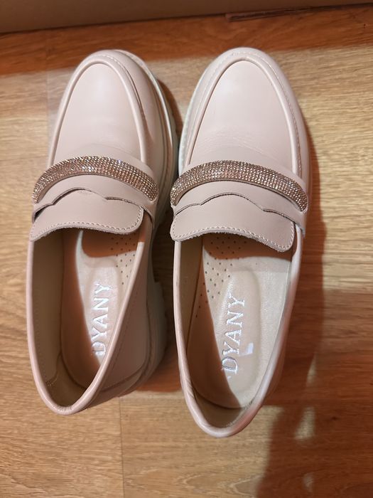 NOI pantofi piele marimea 35-36