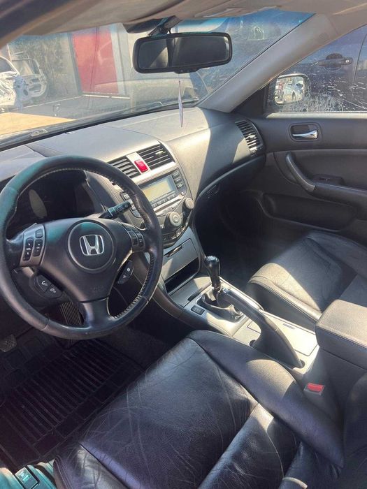 honda accord usor avariata dreapta spate 2.0 benzina 2008