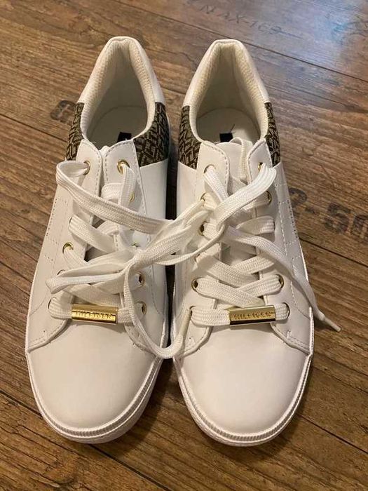 Adidasi Tommy Hilfiger originali