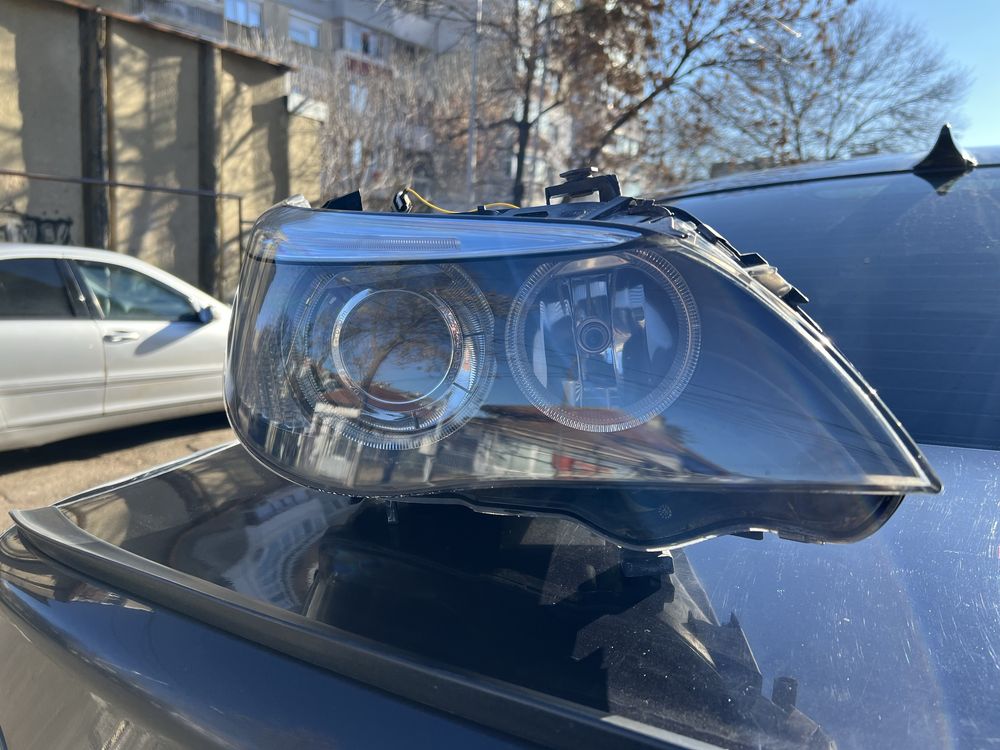 Продавам фарове за BMW E60 ( 2003-2007 ) Dynamic Xenon