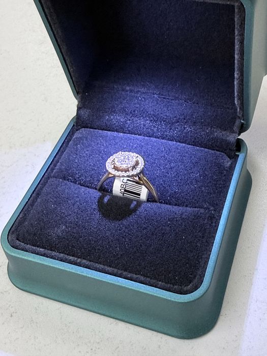 Золотое кольцо с бриллиантами