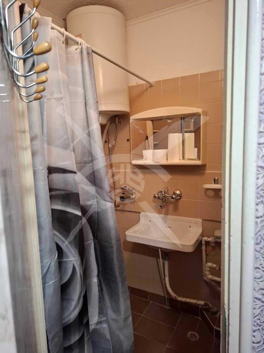 Дава се под наем Едностаен апартамент в Варна, Трошево - 42 кв.м за 255 € - Снимка #3