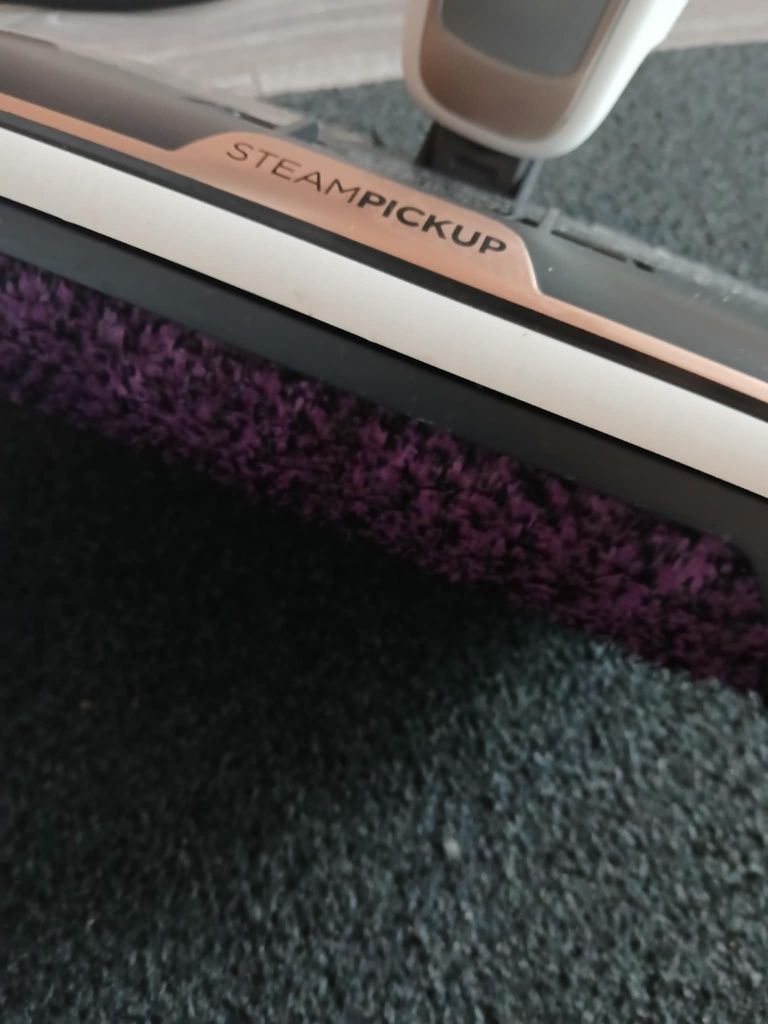 Aspirator Shark cu aburi