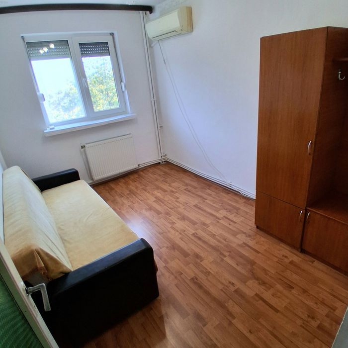 Inchiriez apartament