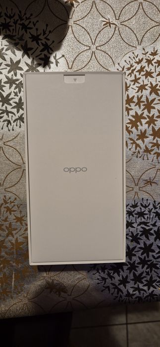 Vând telefon Oppo A5 Pro 5G nou-nouț