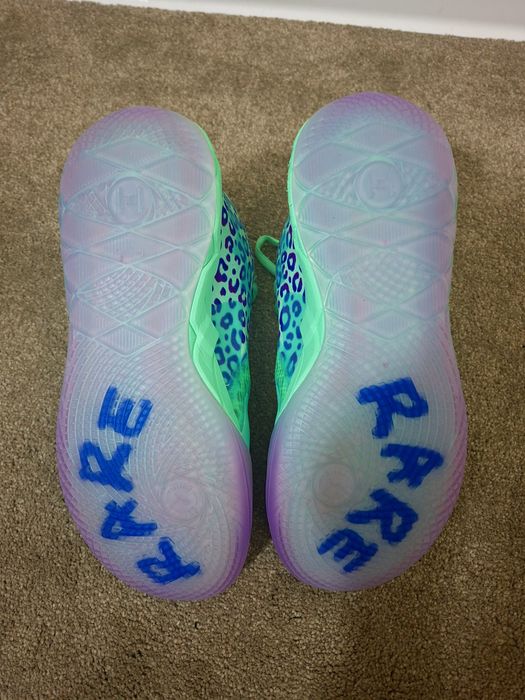 Puma MB.01 Alien Safari 

Purtați o singură dată, practi