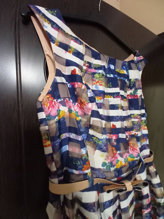 Rochita dama superba