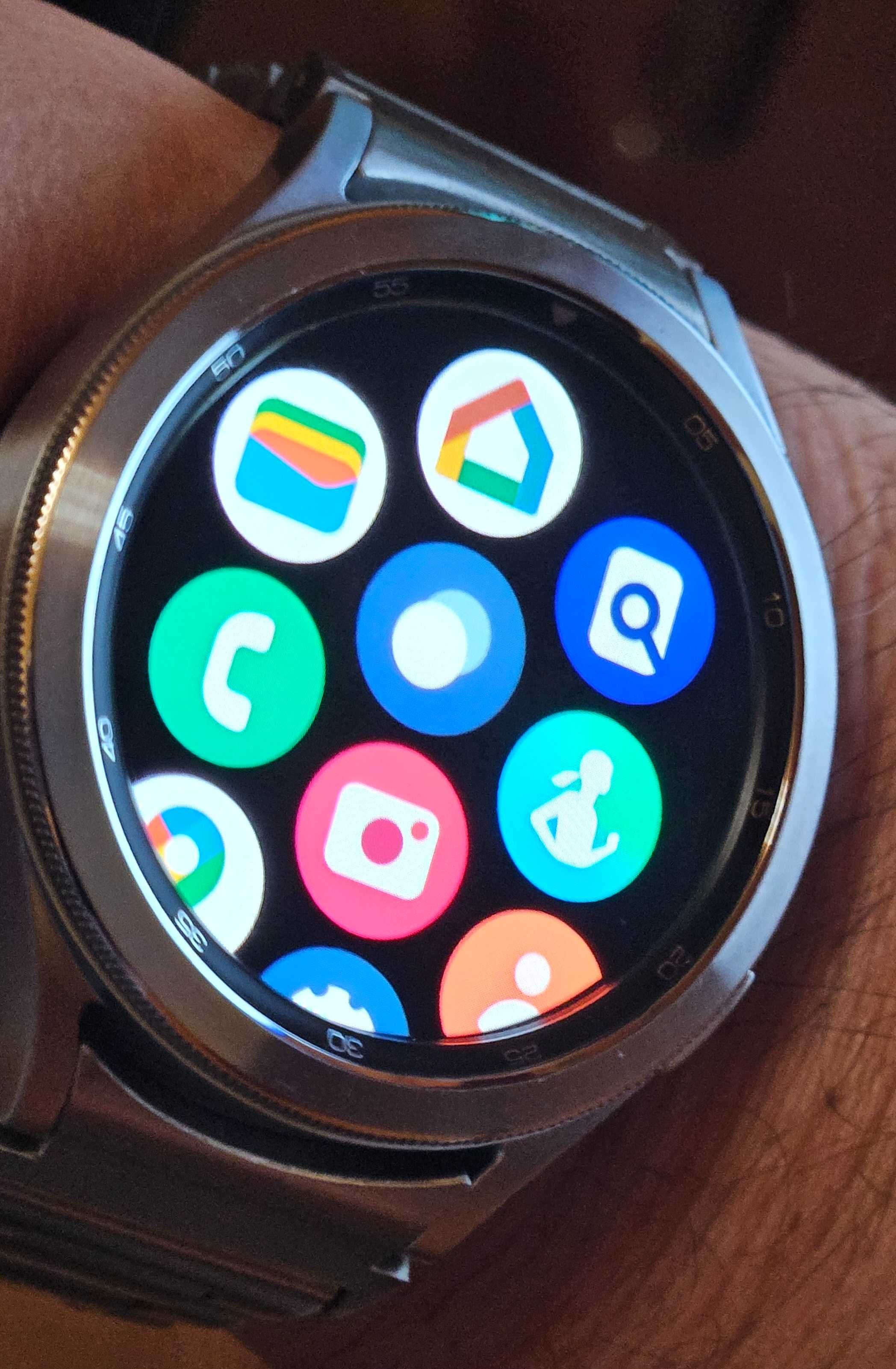 Samsung Galaxy Watch 4 Classic, 46 mm, BT+ bratara metalica + 2 curele