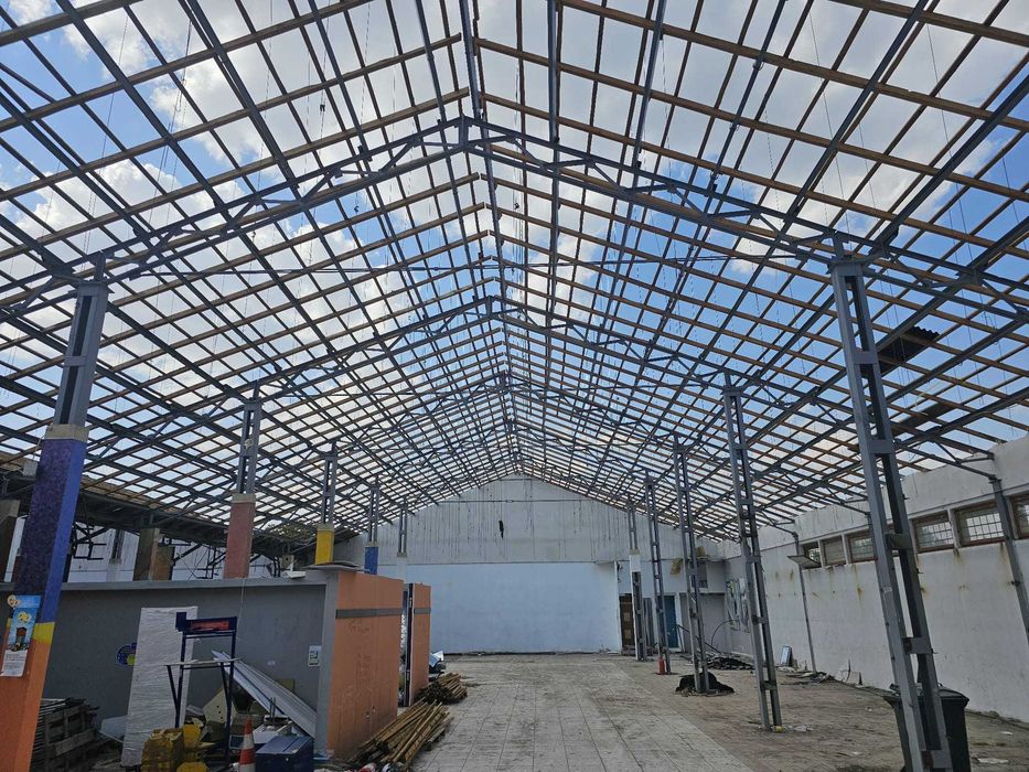 Vand hala metalica folosita