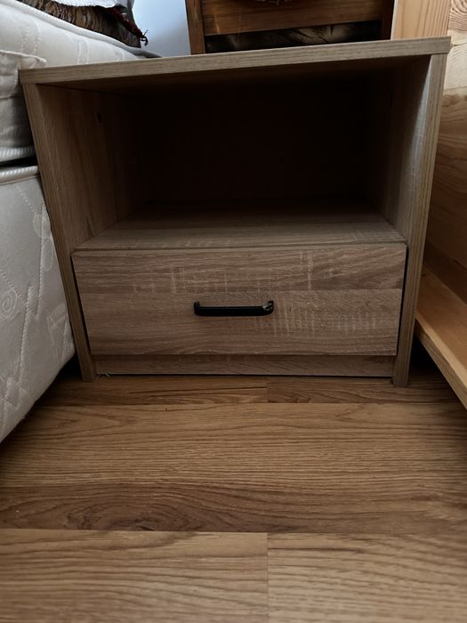 Комплект мебели - бюро, гардероб, нощно шкафче