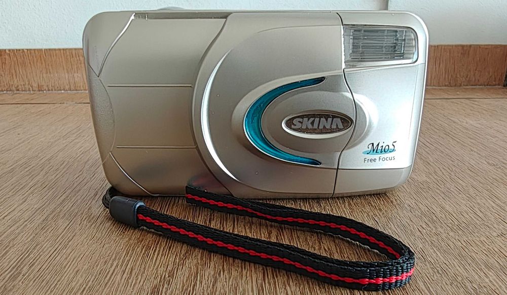 Продавам фотоапарат SKINA Mio5 произведен в Япония