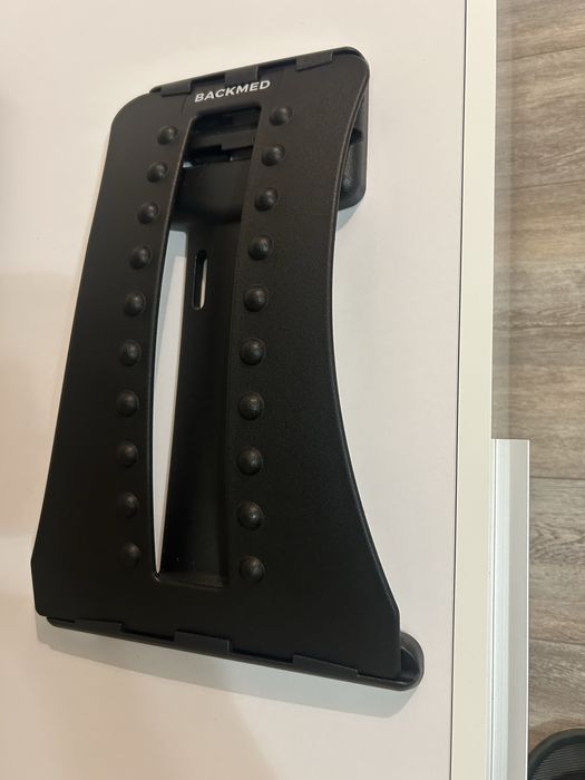 Dispozitiv eliminare presiune spate