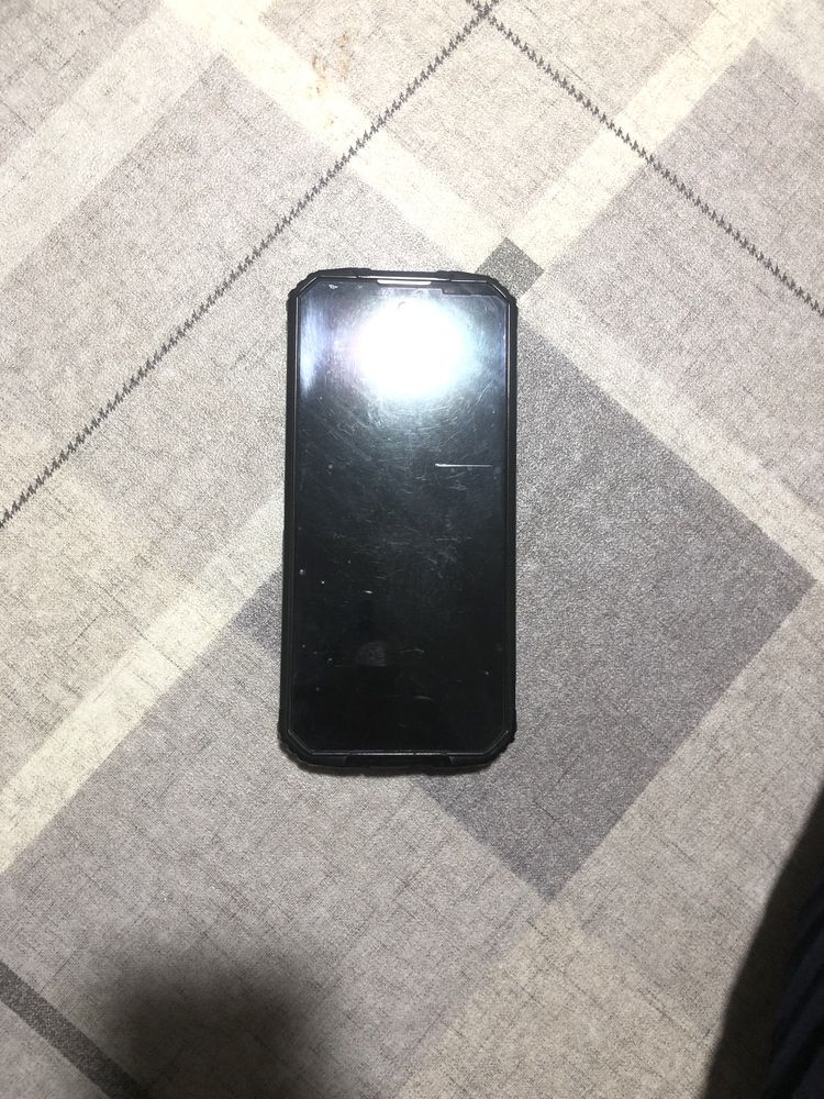 Oukitel     WP10