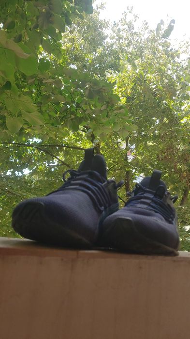 Чисто нови спортни обувки Puma.