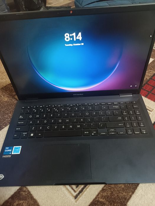 ASUS Expert Book 1 yil kafolat beriladi