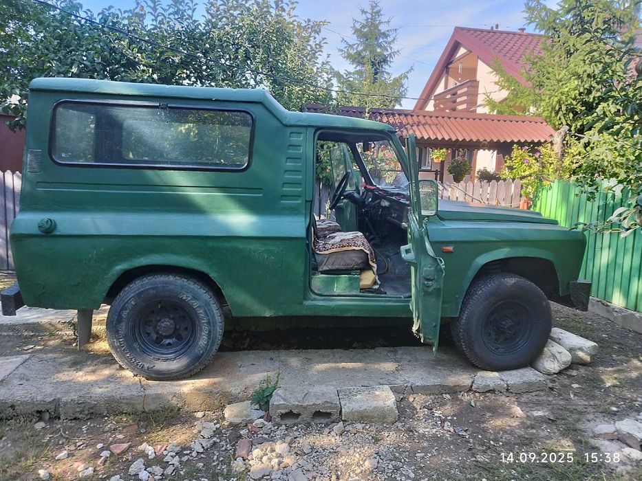 Aro 243D 4x4 motor Brasov
