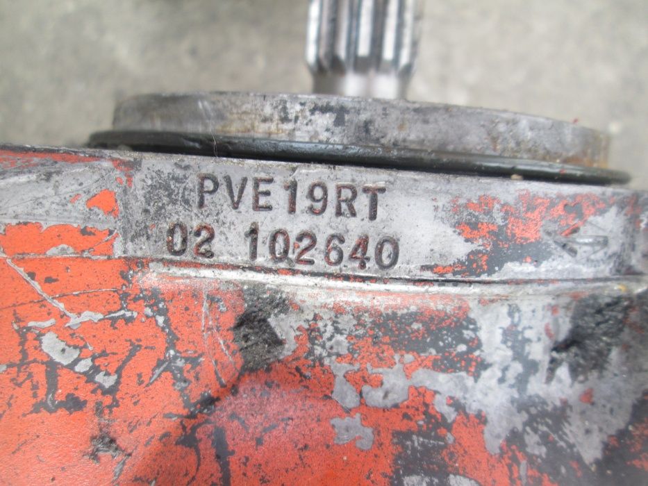 Pompa Vickers PVE19RT + Pompa Parker