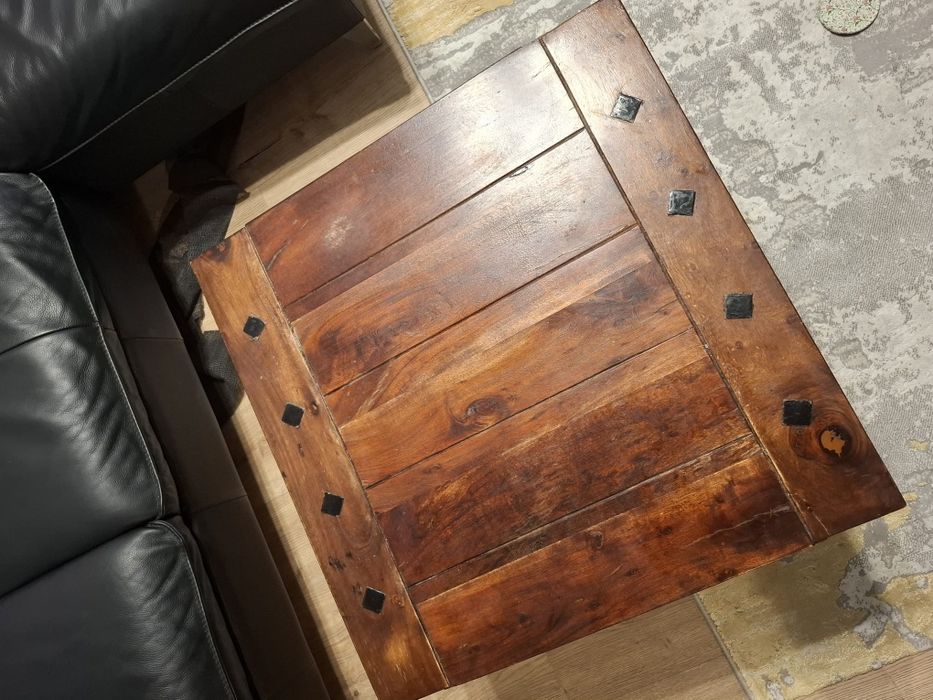 Măsuța cafea lemn masiv stil colonial