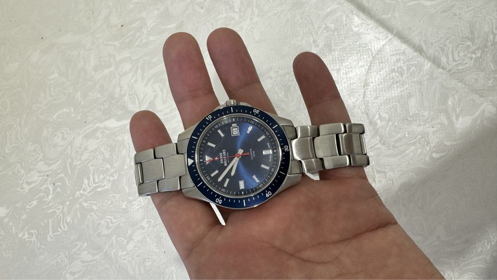 Продам часы Swiss Military